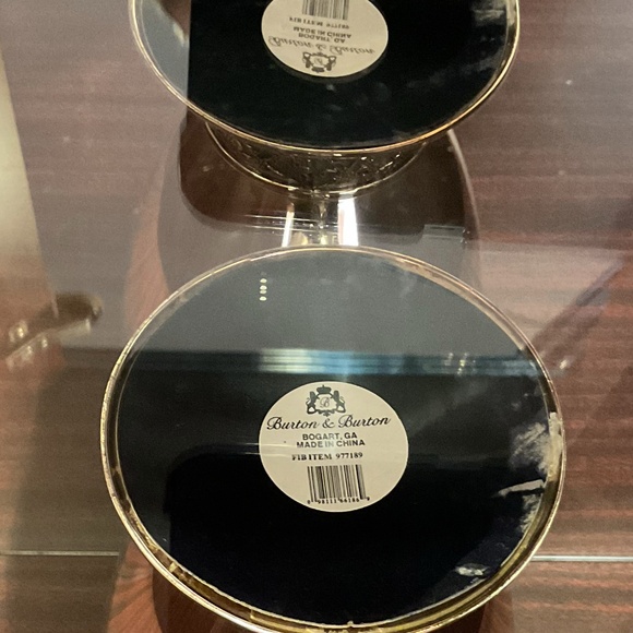 Burton & Burton Ornate Vase Antique Finish Grape Leaves Imprints 9" Heigh - Picture 4 of 7